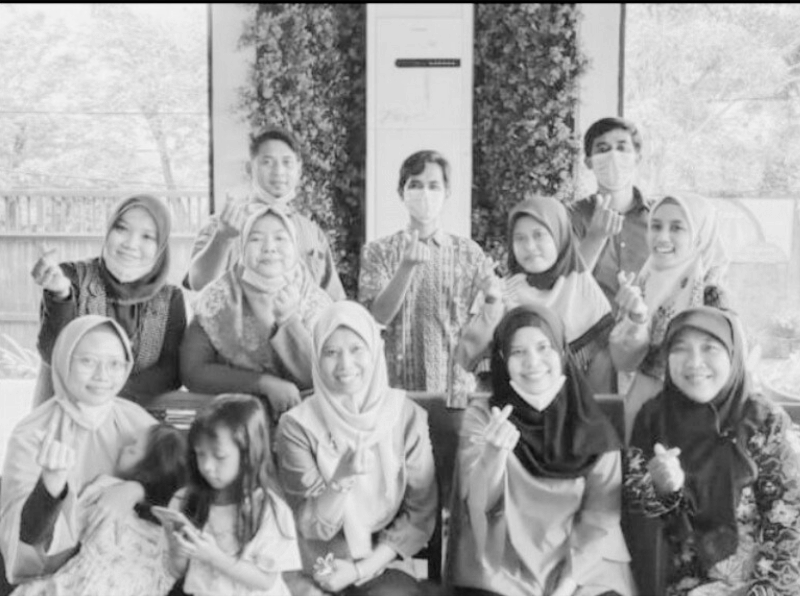 Foto perintis YABHYSA BlackWhite sejarah yabhysa